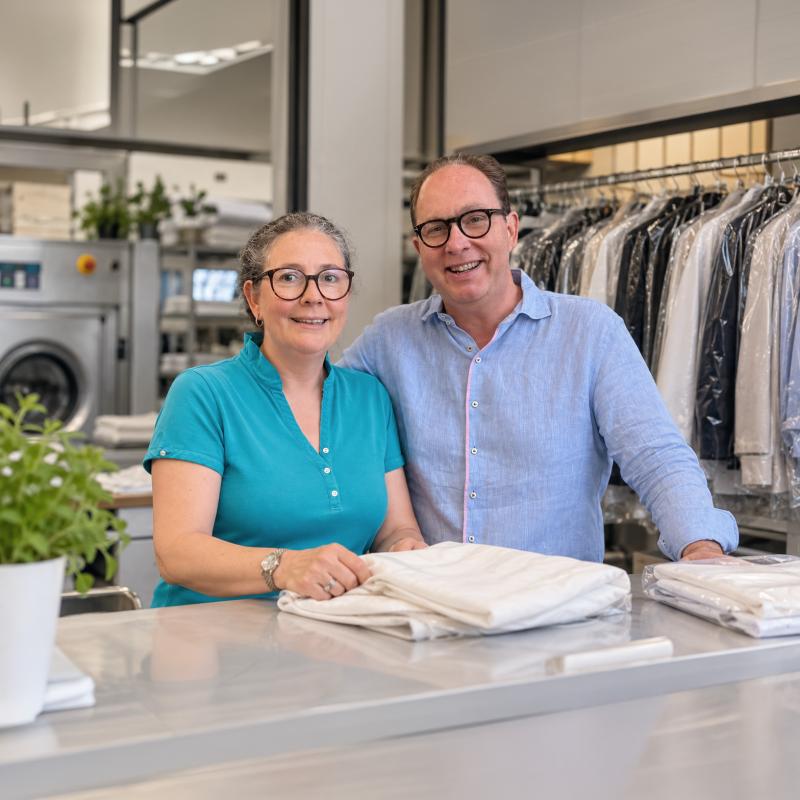 Textilreinigung Wien, Putzerei Wien, Wäscherei Wien, Edler (vormals Zinkl) in 1130 Wien, Teppichreinigung Wien, Anzug Reinigung Wien, Lederreinigung Wien, Kleiderreinigung Wien